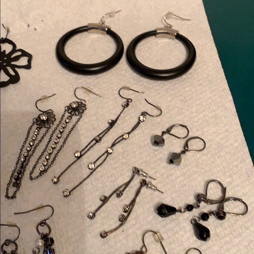 Jewelry - Picture 4 of 8